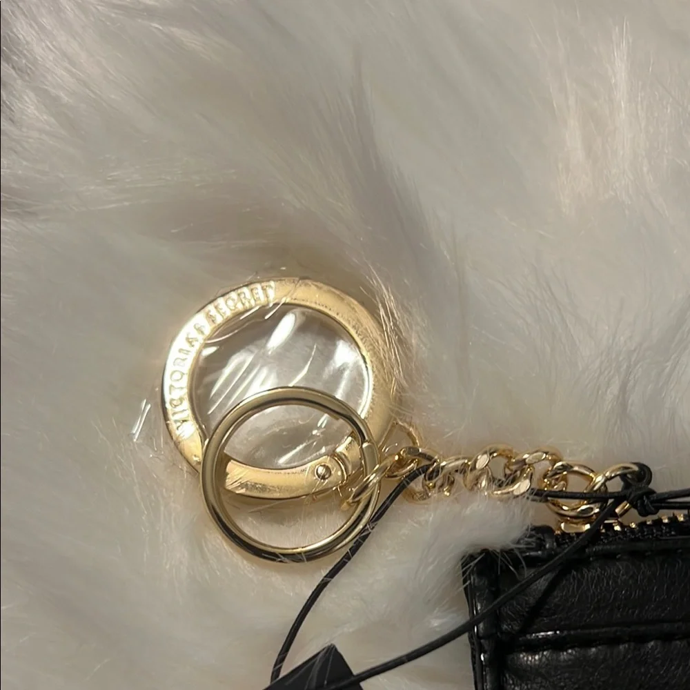 Victoria's Secret Black Card Holder with Gold Keychain - Picture 7 of 10
